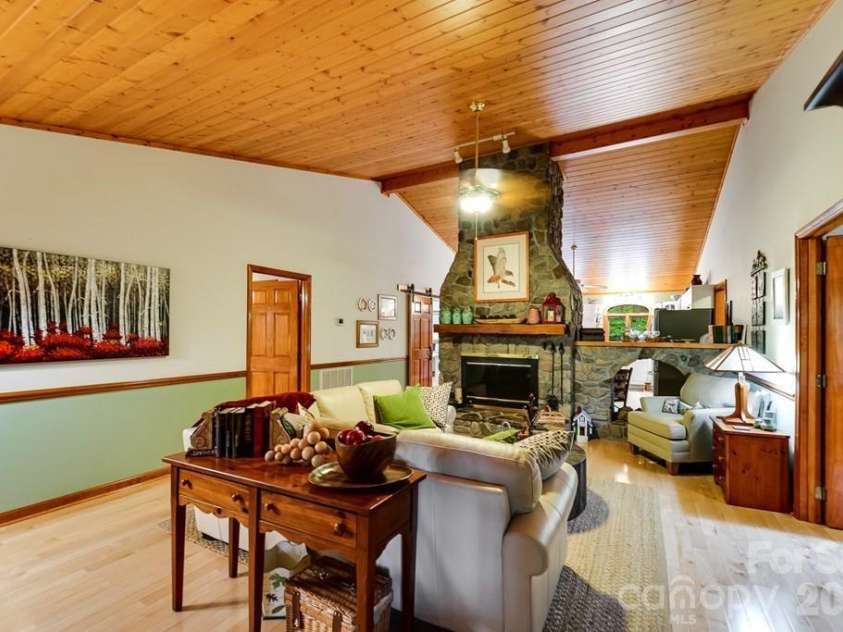1221 Sam Cove, Robbinsville, NC 28771.  MLS# CAR4426788, YatesRealty ID 52156. 