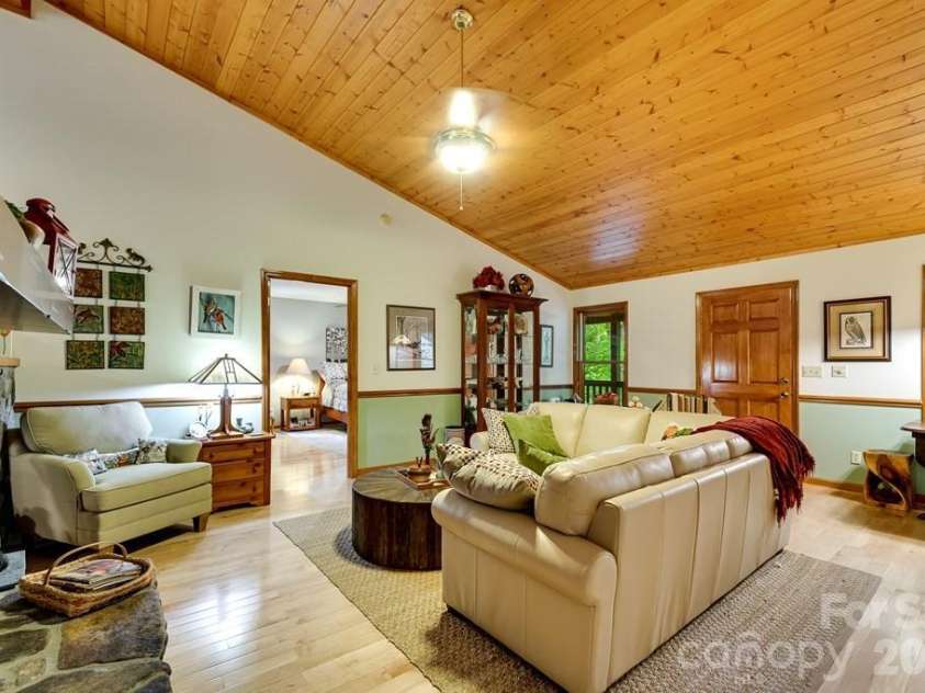 1221 Sam Cove, Robbinsville, NC 28771.  MLS# CAR4426788, YatesRealty ID 52156. 