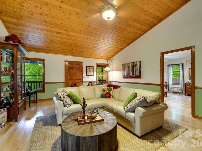 1221 Sam Cove, Robbinsville, NC 28771.  MLS# CAR4426788, YatesRealty ID 52156. 