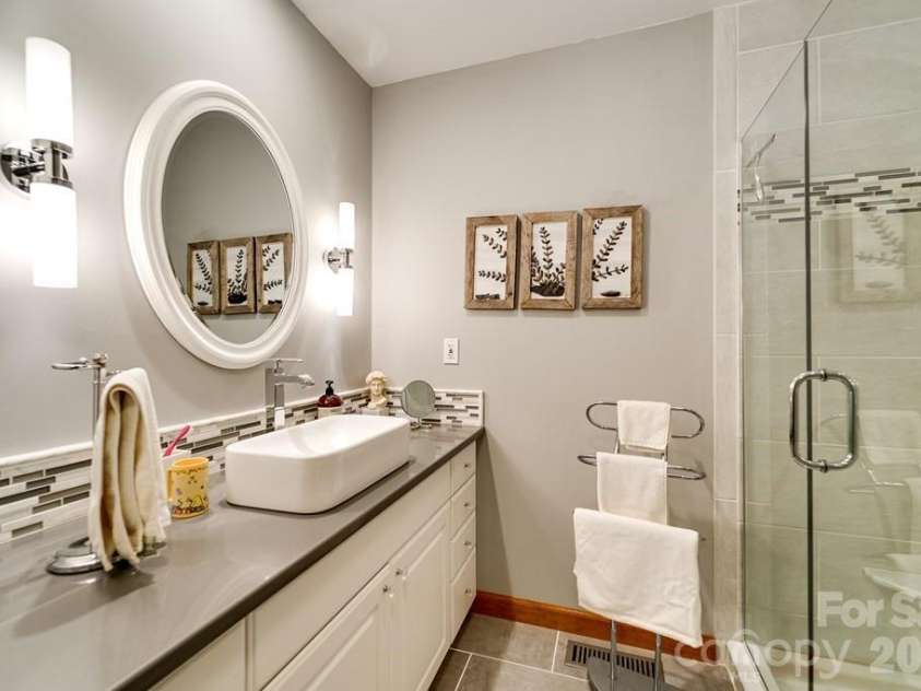 1221 Sam Cove, Robbinsville, NC 28771.  MLS# CAR4426788, YatesRealty ID 52156. 