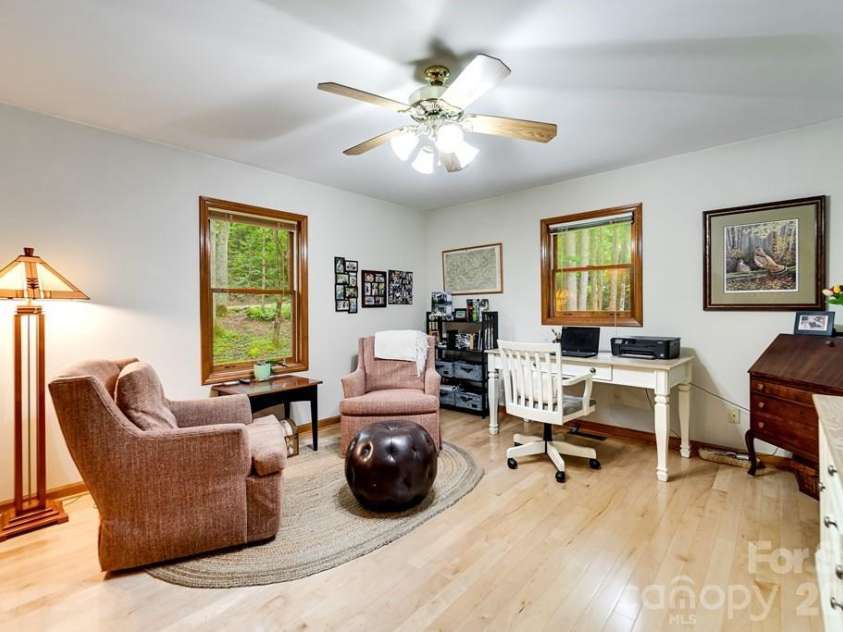 1221 Sam Cove, Robbinsville, NC 28771.  MLS# CAR4426788, YatesRealty ID 52156. 