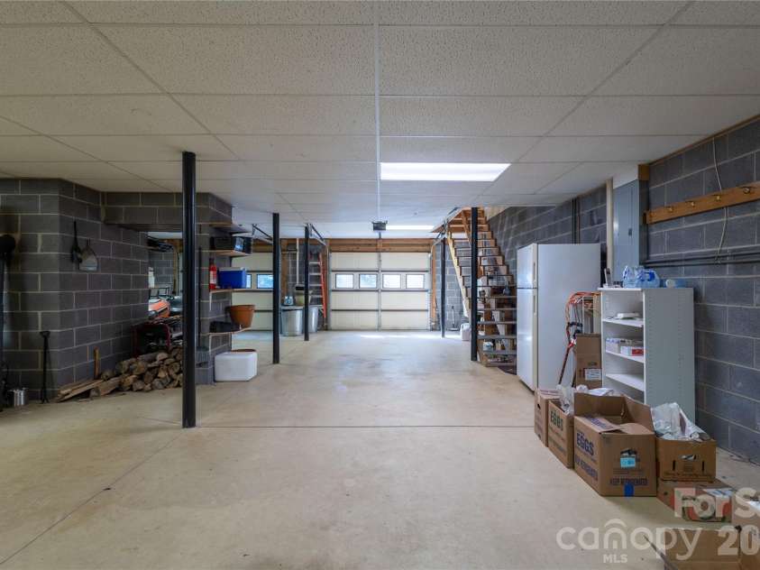 1221 Sam Cove, Robbinsville, NC 28771.  MLS# CAR4426788, YatesRealty ID 52156. 