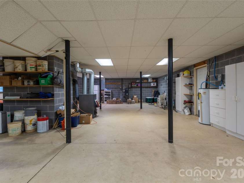 1221 Sam Cove, Robbinsville, NC 28771.  MLS# CAR4426788, YatesRealty ID 52156. 