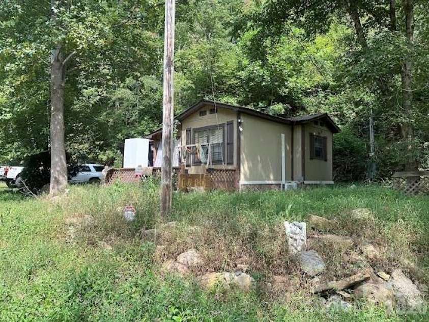 1034 Beaver Creek Road, Andrews, NC 28901.  MLS# CAR4426304, YatesRealty ID 52157. 