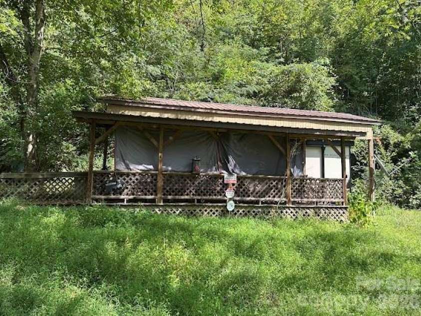 1034 Beaver Creek Road, Andrews, NC 28901.  MLS# CAR4426304, YatesRealty ID 52157. 