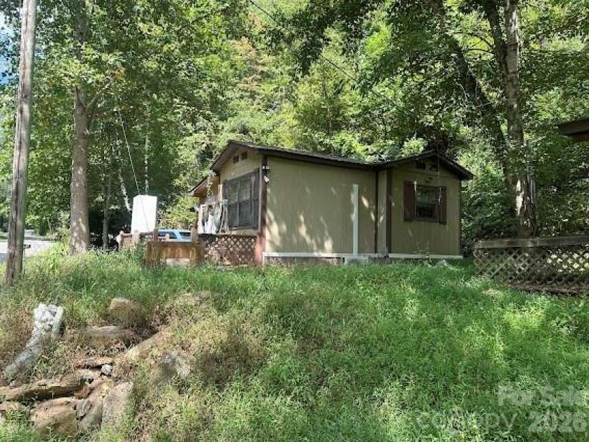 1034 Beaver Creek Road, Andrews, NC 28901.  MLS# CAR4426304, YatesRealty ID 52157. 