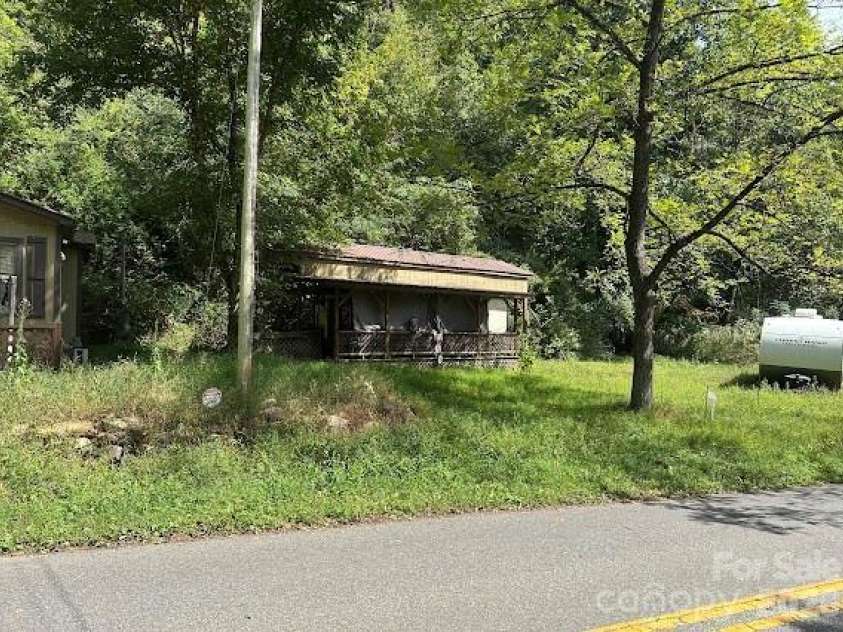 1034 Beaver Creek Road, Andrews, NC 28901.  MLS# CAR4426304, YatesRealty ID 52157. 