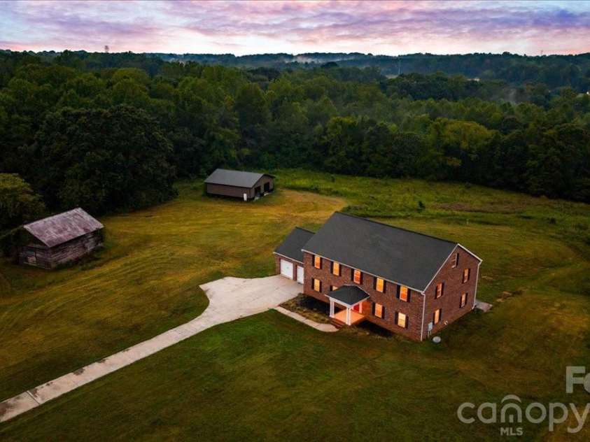 2536 Tyro Road, Lexington, NC 27295.  MLS# CAR4426817, YatesRealty ID 52159. 