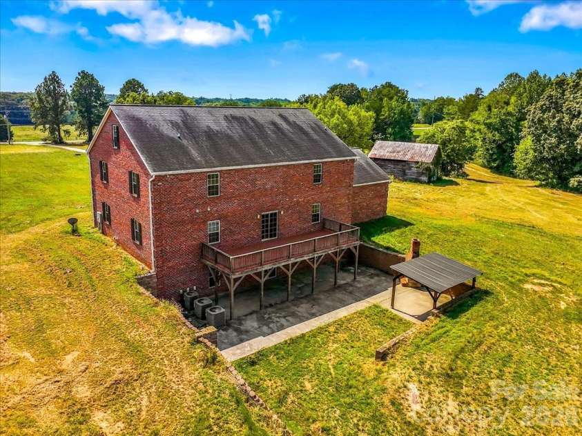 2536 Tyro Road, Lexington, NC 27295.  MLS# CAR4426817, YatesRealty ID 52159. 