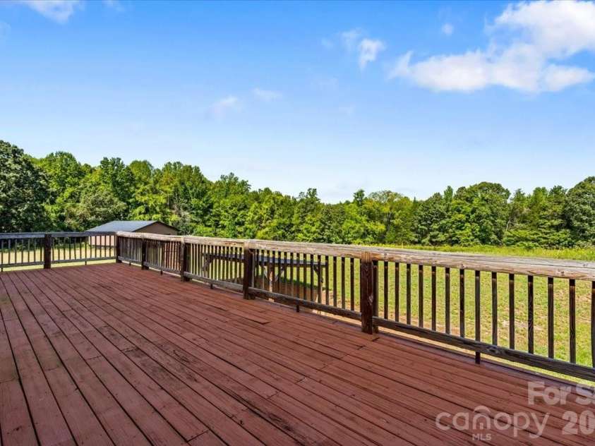 2536 Tyro Road, Lexington, NC 27295.  MLS# CAR4426817, YatesRealty ID 52159. 