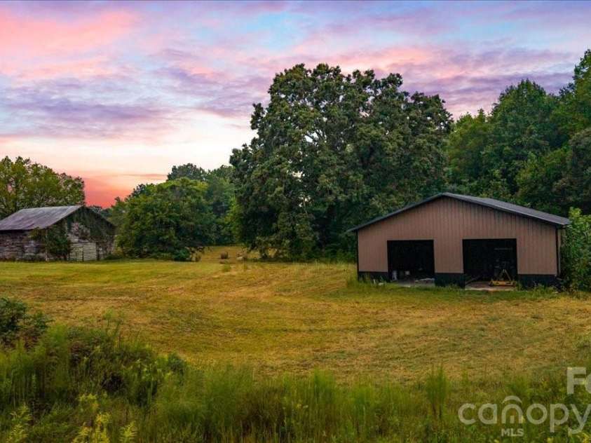 2536 Tyro Road, Lexington, NC 27295.  MLS# CAR4426817, YatesRealty ID 52159. 
