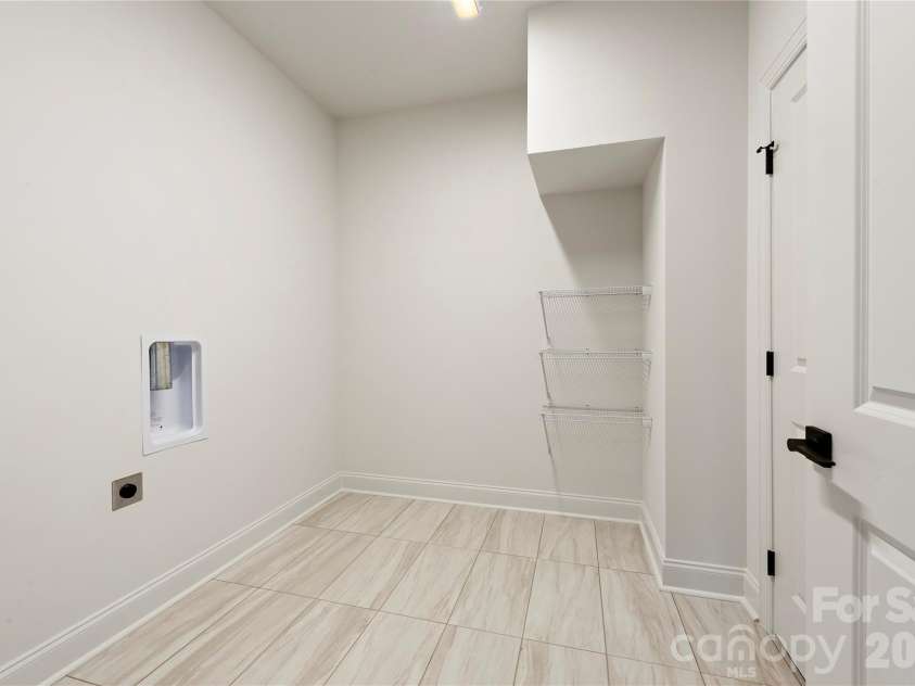 11 Sky Drive, Asheville, NC 28804.  MLS# CAR4425773, YatesRealty ID 52160. 