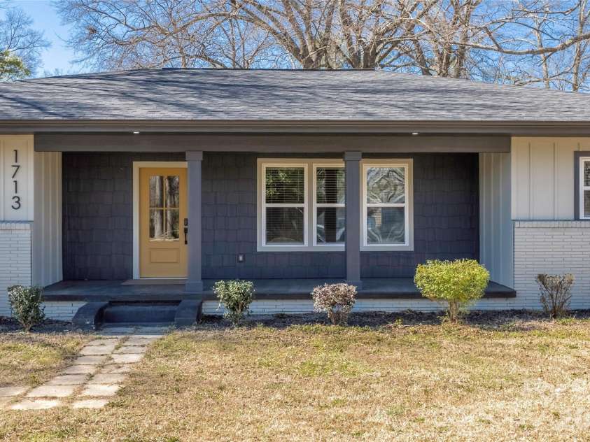 1713 Davis Park Road, Gastonia, NC 28052.  MLS# CAR4426686, YatesRealty ID 52161. 