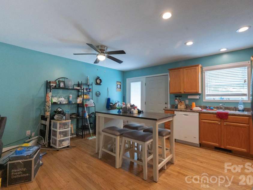 2827 Hollybrook Lane, Morganton, NC 28655.  MLS# CAR4412632, YatesRealty ID 52162. 