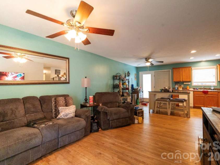 2827 Hollybrook Lane, Morganton, NC 28655.  MLS# CAR4412632, YatesRealty ID 52162. 