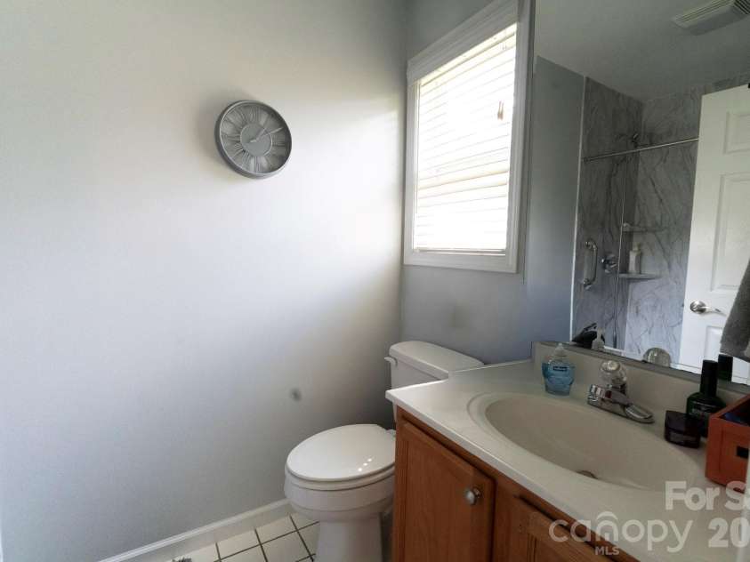 2827 Hollybrook Lane, Morganton, NC 28655.  MLS# CAR4412632, YatesRealty ID 52162. 