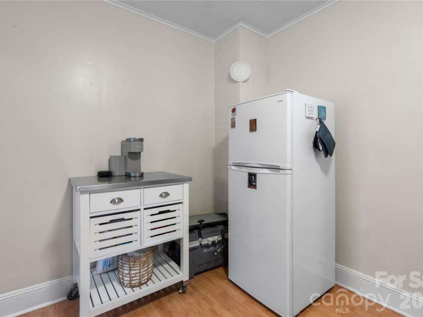 114 Virginia Street, Lenoir, NC 28638.  MLS# CAR4426824, YatesRealty ID 52165. 