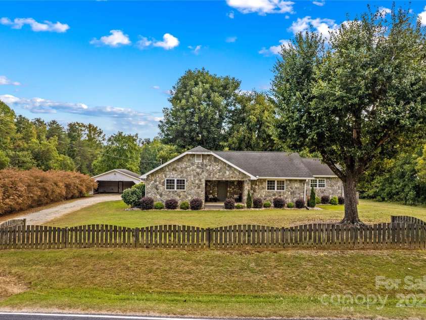 345 Rainey Road, Salisbury, NC 28146.  MLS# CAR4304773, YatesRealty ID 5217. 