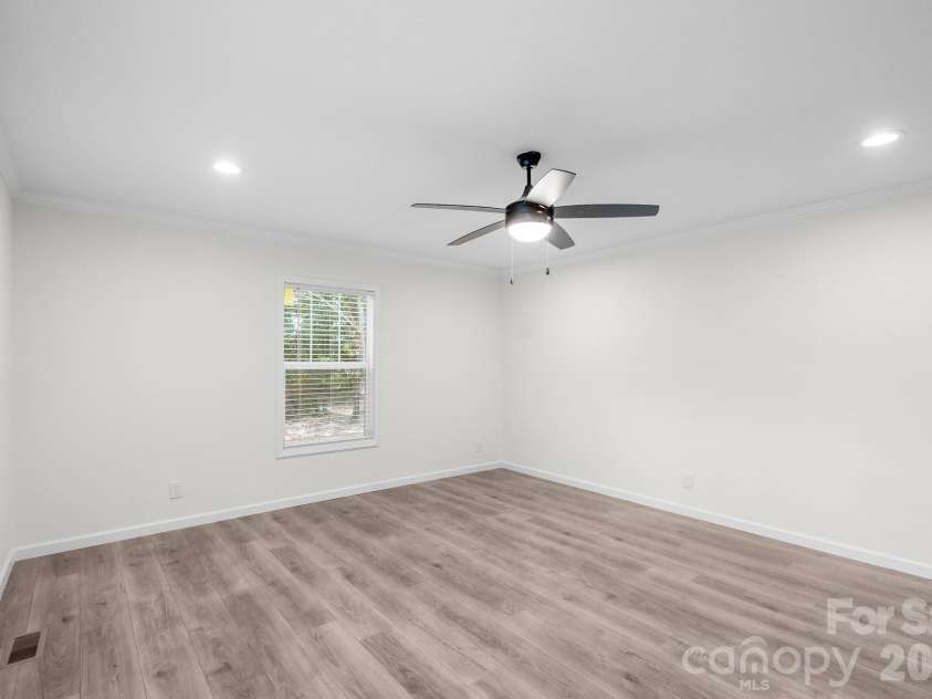 1120 Hammond Carnes Road, Lancaster, SC 29720.  MLS# CAR4426342, YatesRealty ID 52171. 