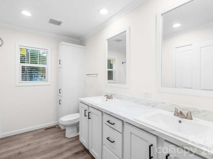 1120 Hammond Carnes Road, Lancaster, SC 29720.  MLS# CAR4426342, YatesRealty ID 52171. 