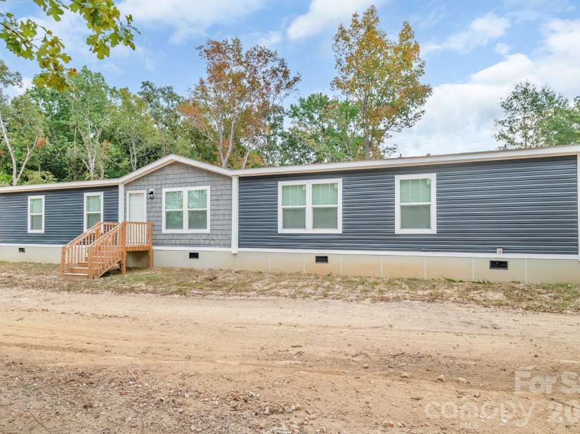 1120 Hammond Carnes Road, Lancaster, SC 29720.  MLS# CAR4426342, YatesRealty ID 52171. 