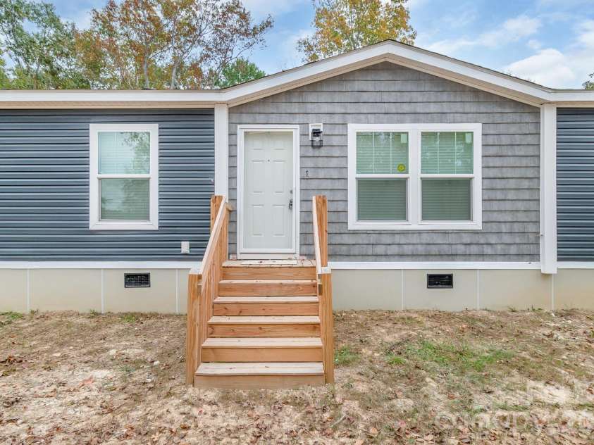 1120 Hammond Carnes Road, Lancaster, SC 29720.  MLS# CAR4426342, YatesRealty ID 52171. 