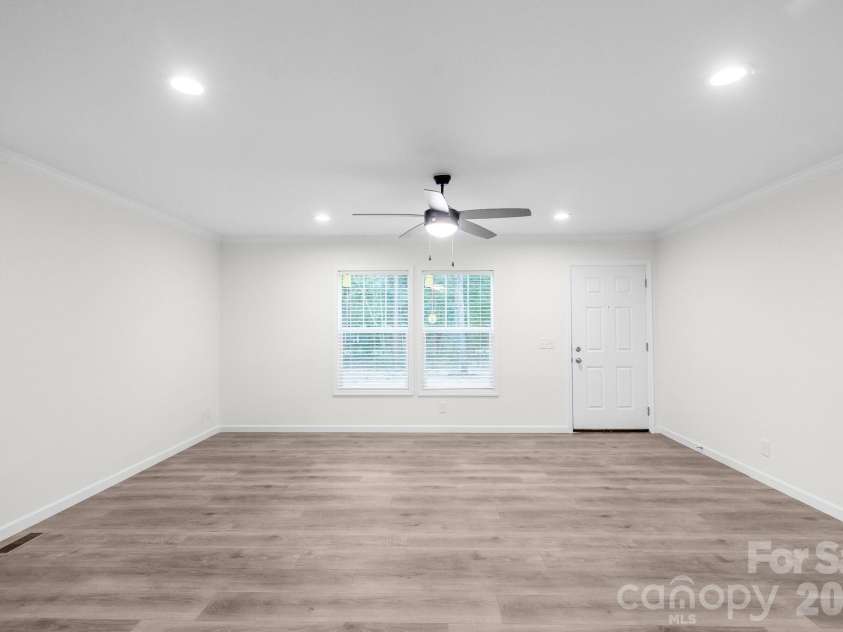1120 Hammond Carnes Road, Lancaster, SC 29720.  MLS# CAR4426342, YatesRealty ID 52171. 