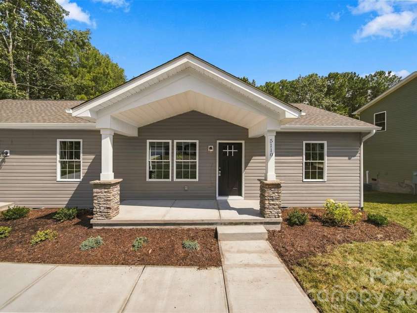 5110 Hanging Rock Court, Hickory, NC 28601.  MLS# CAR4426864, YatesRealty ID 52172. 