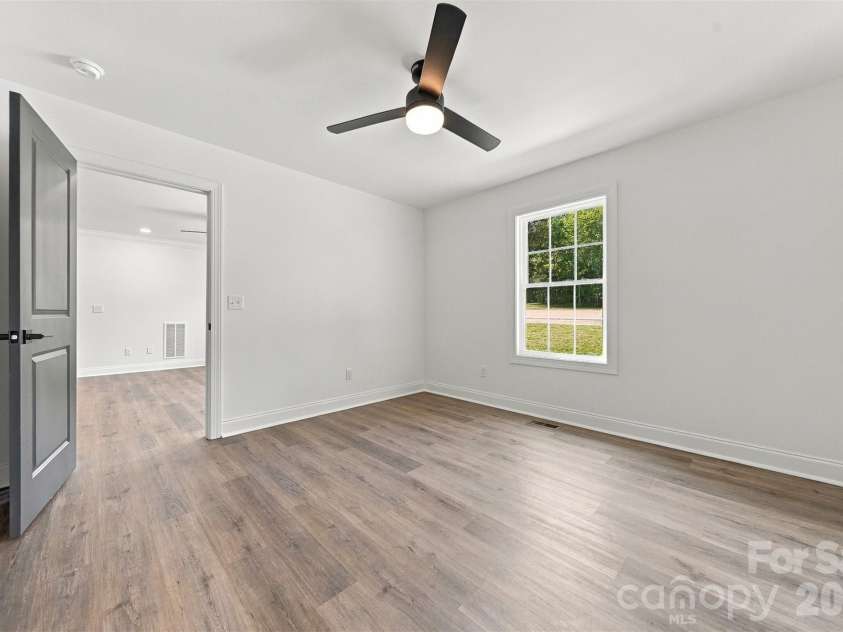 5110 Hanging Rock Court, Hickory, NC 28601.  MLS# CAR4426864, YatesRealty ID 52172. 
