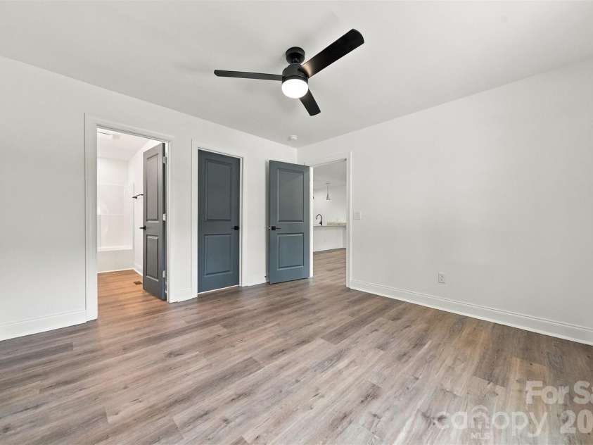5110 Hanging Rock Court, Hickory, NC 28601.  MLS# CAR4426864, YatesRealty ID 52172. 