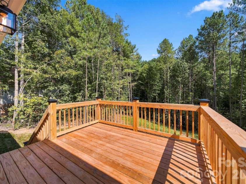 5110 Hanging Rock Court, Hickory, NC 28601.  MLS# CAR4426864, YatesRealty ID 52172. 