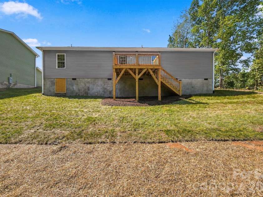 5110 Hanging Rock Court, Hickory, NC 28601.  MLS# CAR4426864, YatesRealty ID 52172. 