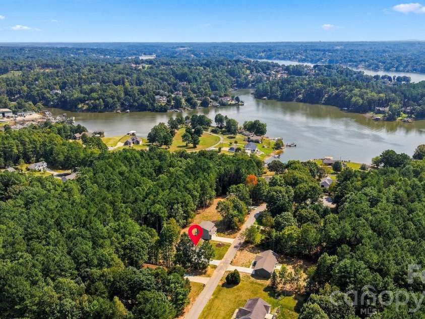 5110 Hanging Rock Court, Hickory, NC 28601.  MLS# CAR4426864, YatesRealty ID 52172. 