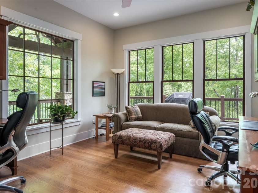 20 Higdon Lane, Fairview, NC 28730.  MLS# CAR4384089, YatesRealty ID 52173. 