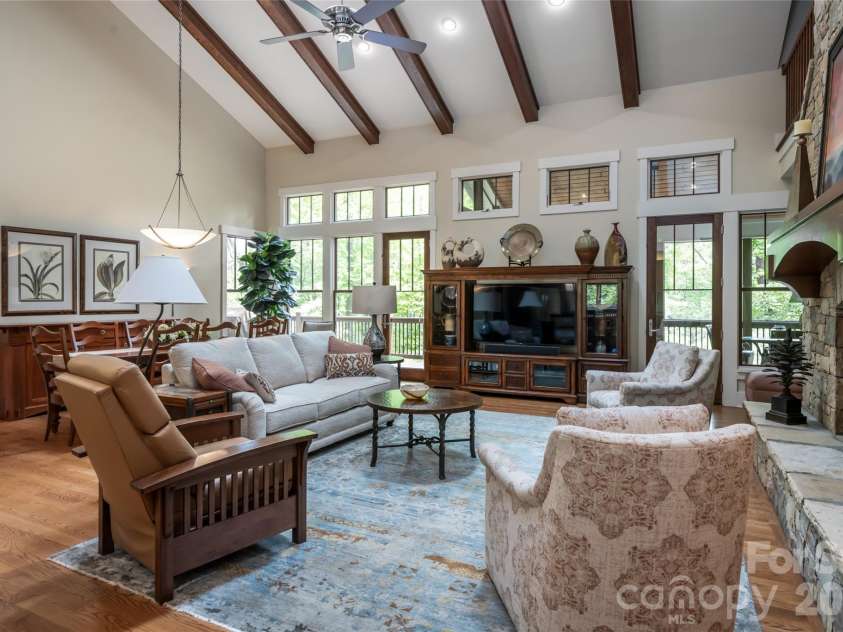 20 Higdon Lane, Fairview, NC 28730.  MLS# CAR4384089, YatesRealty ID 52173. 