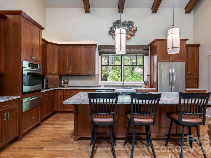 20 Higdon Lane, Fairview, NC 28730.  MLS# CAR4384089, YatesRealty ID 52173. 