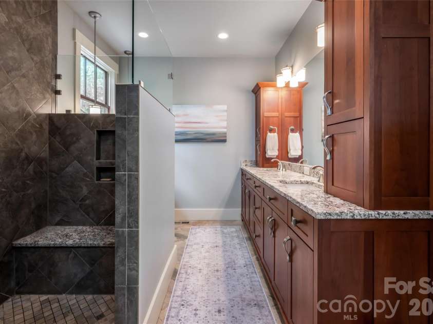 20 Higdon Lane, Fairview, NC 28730.  MLS# CAR4384089, YatesRealty ID 52173. 