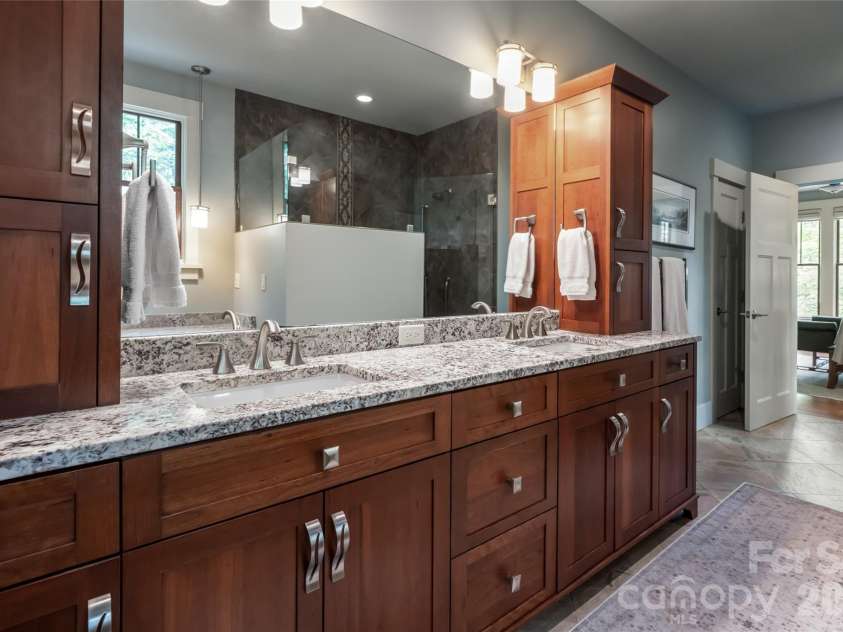 20 Higdon Lane, Fairview, NC 28730.  MLS# CAR4384089, YatesRealty ID 52173. 