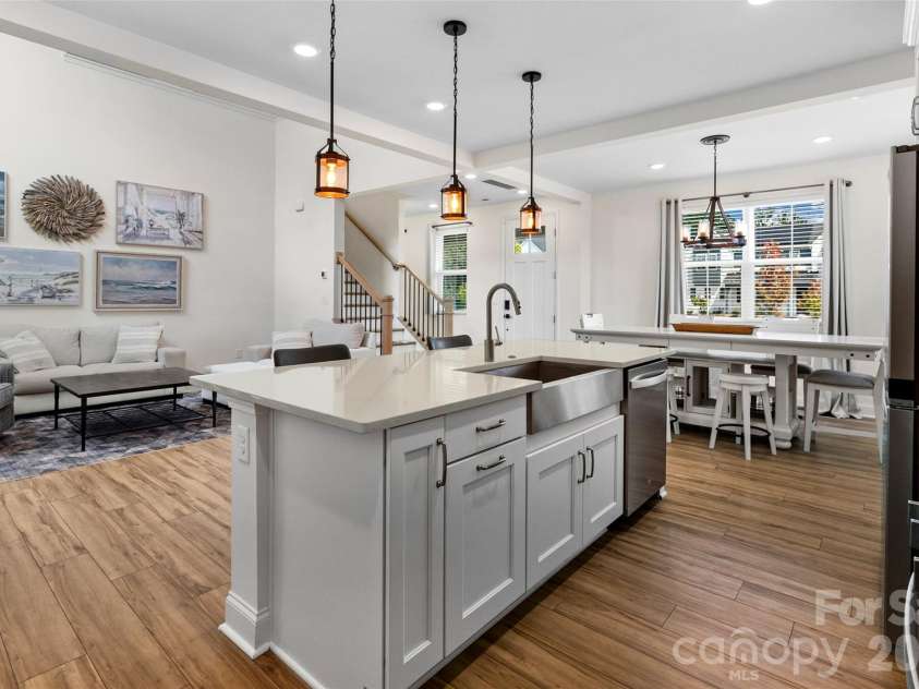 809 Terra Drive, Tega Cay, SC 29708.  MLS# CAR4424406, YatesRealty ID 52174. 