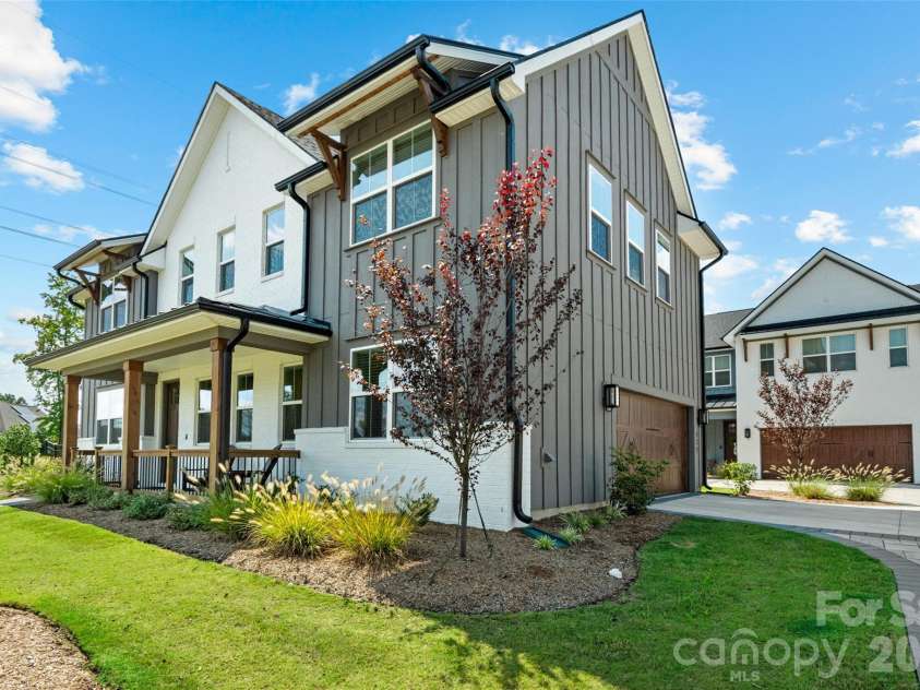 809 Terra Drive, Tega Cay, SC 29708.  MLS# CAR4424406, YatesRealty ID 52174. 