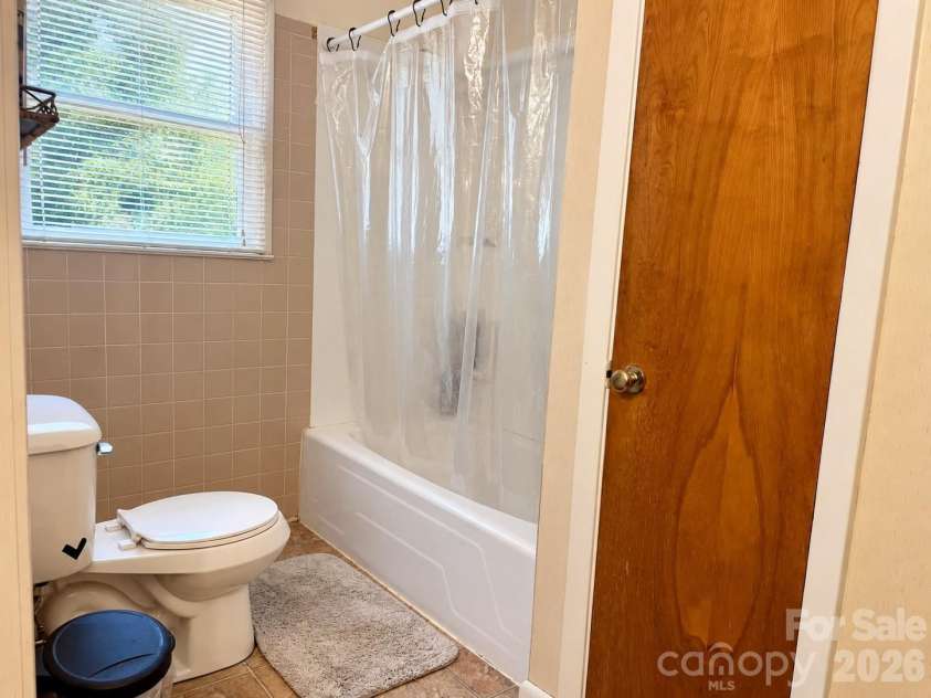 1270 Amherst Road, Morganton, NC 28655.  MLS# CAR4426860, YatesRealty ID 52175. 