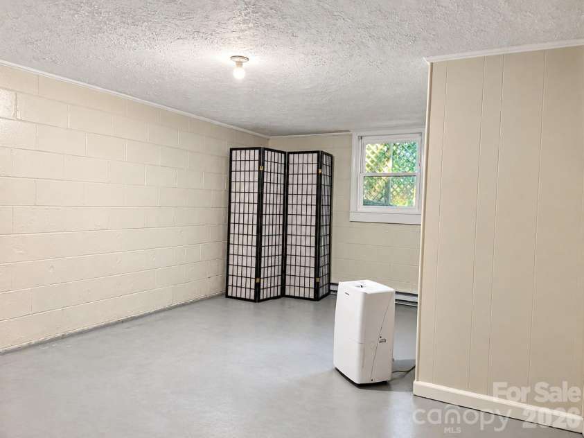 1270 Amherst Road, Morganton, NC 28655.  MLS# CAR4426860, YatesRealty ID 52175. 