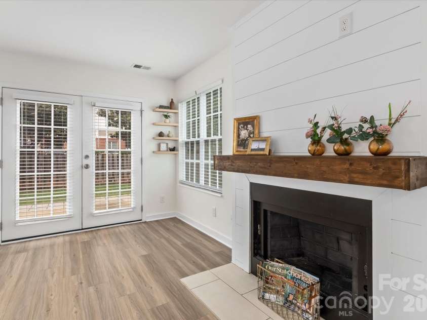 1525 Briar Creek Road, Charlotte, NC 28205.  MLS# CAR4375527, YatesRealty ID 52176. 