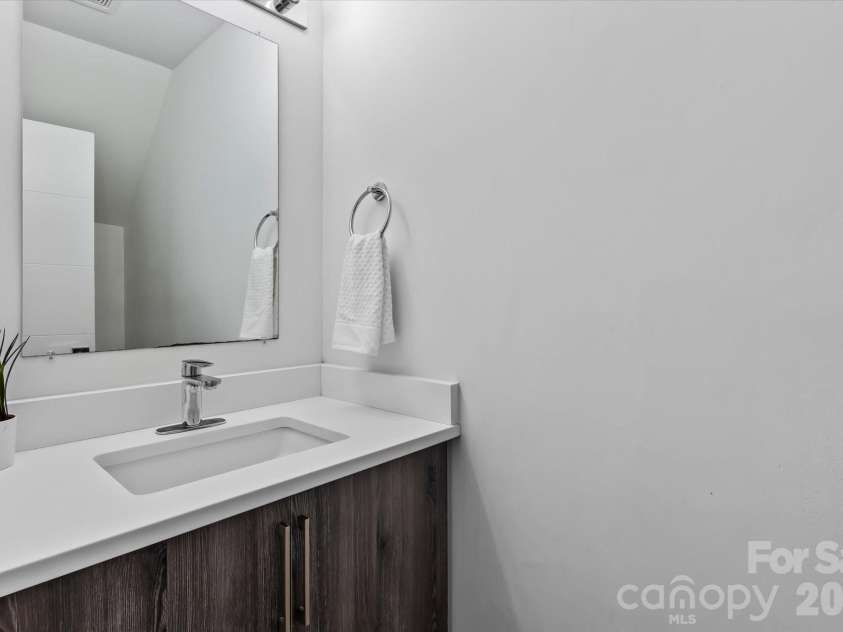 1525 Briar Creek Road, Charlotte, NC 28205.  MLS# CAR4375527, YatesRealty ID 52176. 