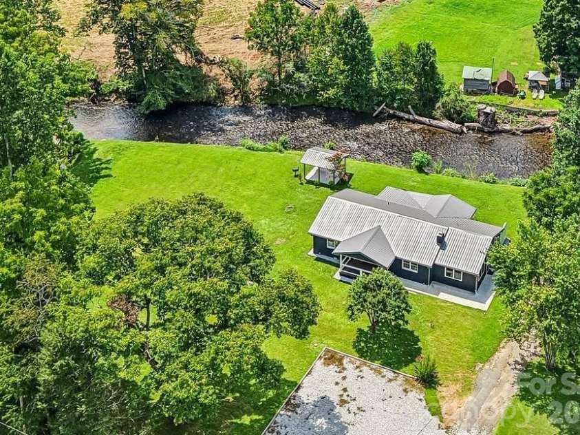 241 Deep Creek Road, Bryson City, NC 28713.  MLS# CAR4414613, YatesRealty ID 52177. 