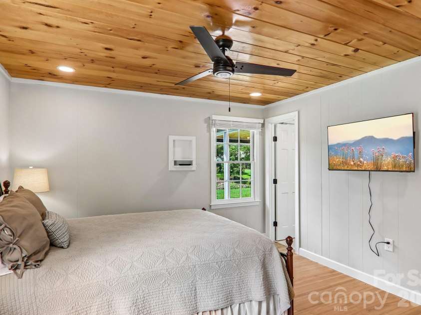241 Deep Creek Road, Bryson City, NC 28713.  MLS# CAR4414613, YatesRealty ID 52177. 
