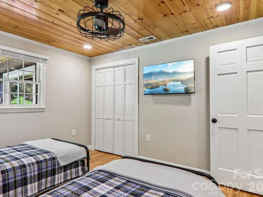 241 Deep Creek Road, Bryson City, NC 28713.  MLS# CAR4414613, YatesRealty ID 52177. 