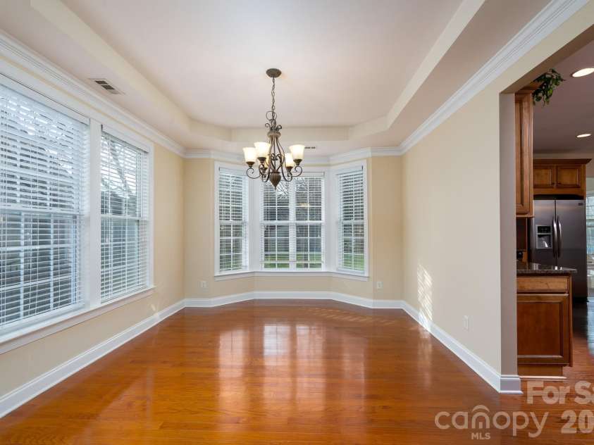 10123 Newtonmore Drive, Charlotte, NC 28278.  MLS# CAR4357437, YatesRealty ID 5218. 