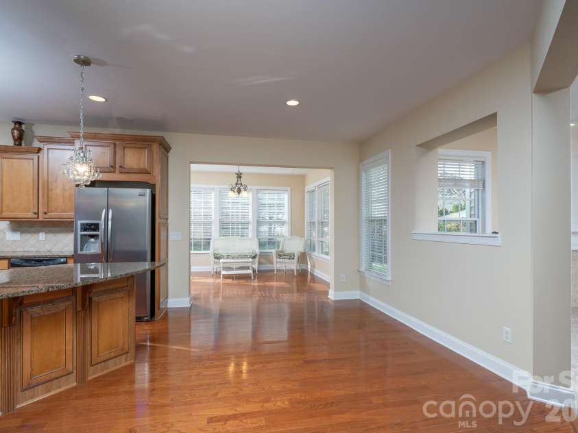 10123 Newtonmore Drive, Charlotte, NC 28278.  MLS# CAR4357437, YatesRealty ID 5218. 