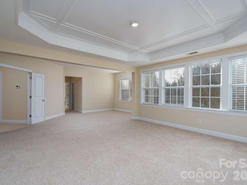 10123 Newtonmore Drive, Charlotte, NC 28278.  MLS# CAR4357437, YatesRealty ID 5218. 
